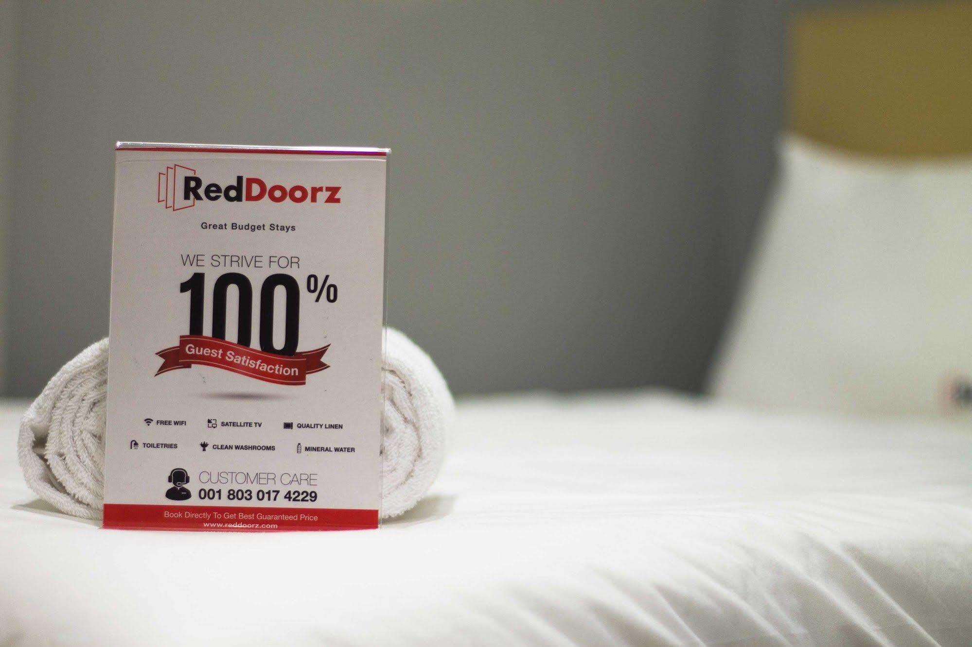 Reddoorz @ Pulomas Hotel จาการ์ตา ภายนอก รูปภาพ